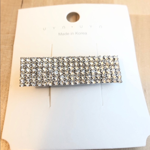 Rhinestone Fashion Bobby Pin - Picture 9 of 10